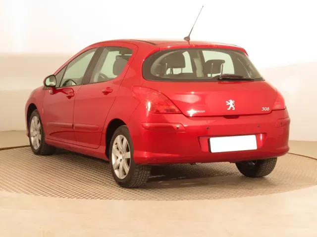 Peugeot 308 2008 photo 3