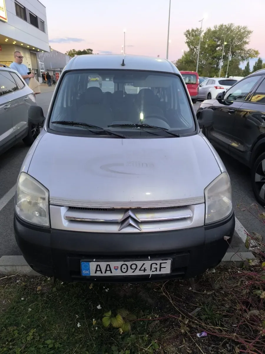 Citroen Berlingo 2010 photo 2