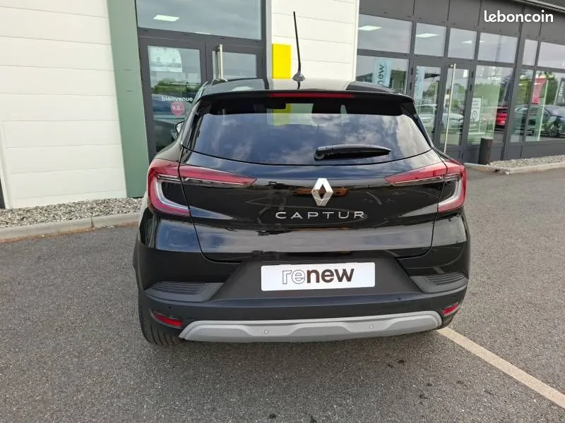 Renault Captur 2023 photo 4