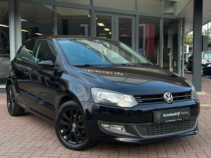 Volkswagen Polo 2011 photo 3