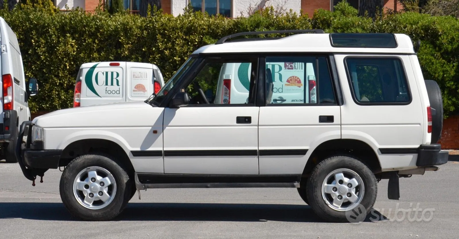 Land Rover Discovery 1996 photo 2