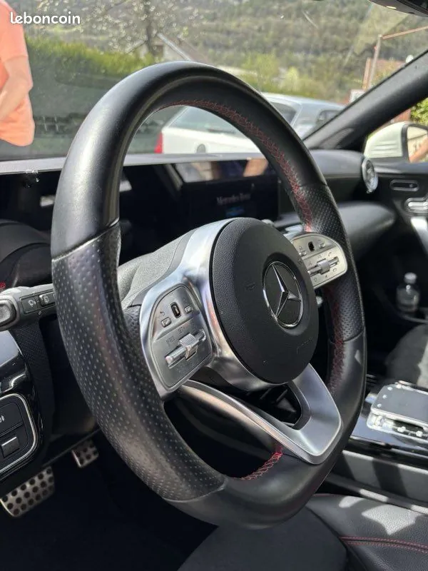 Mercedes-Benz A-Class 2018 photo 3