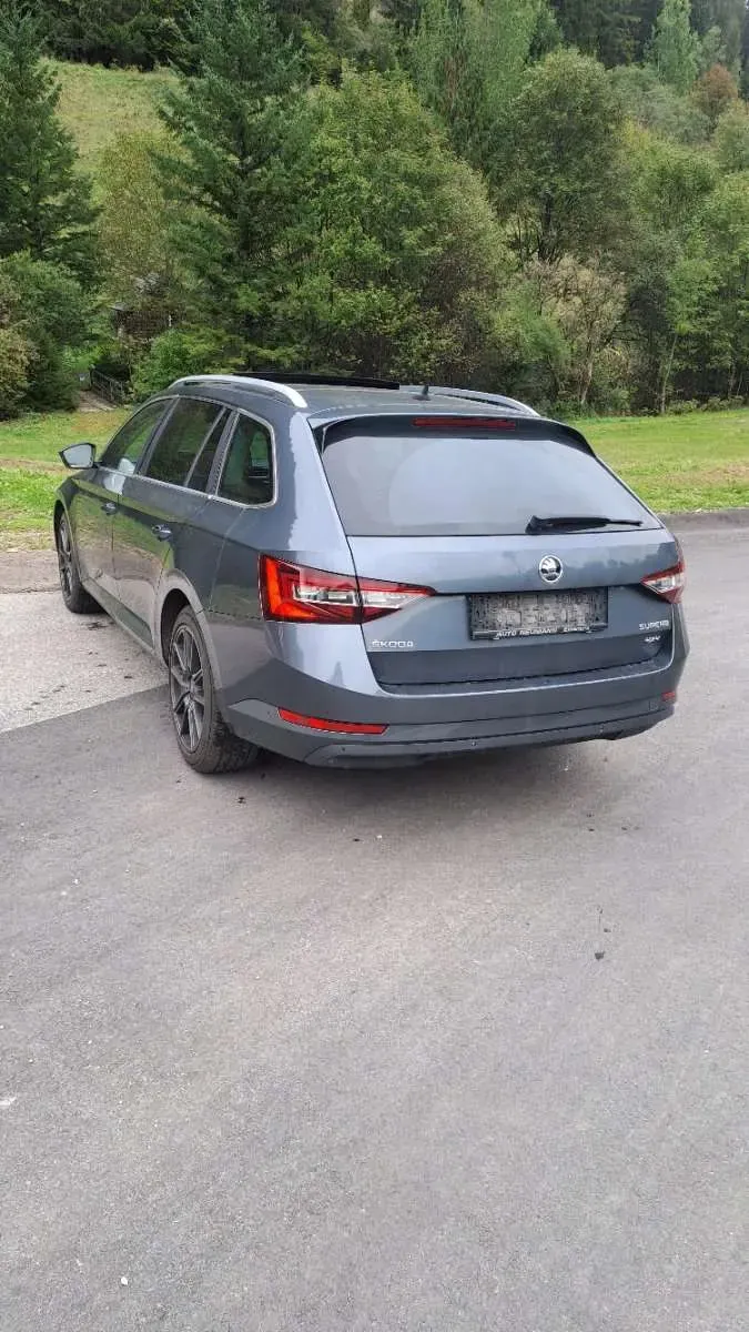 Skoda Superb 2016 photo 3