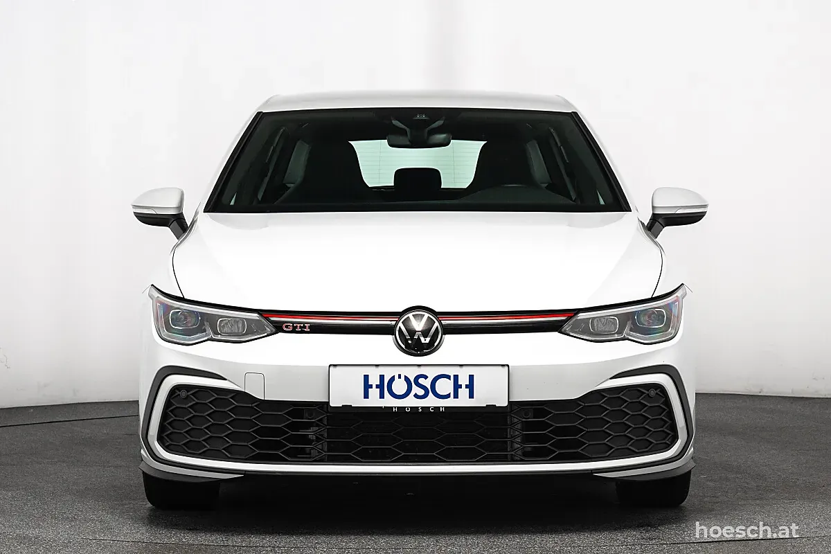 Volkswagen Golf 2024 photo 2