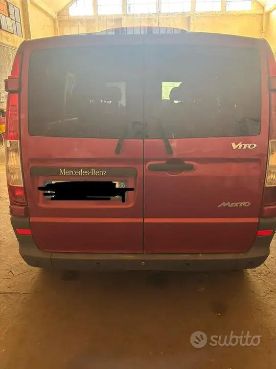 Mercedes-Benz Vito Mixto 2011 photo 2