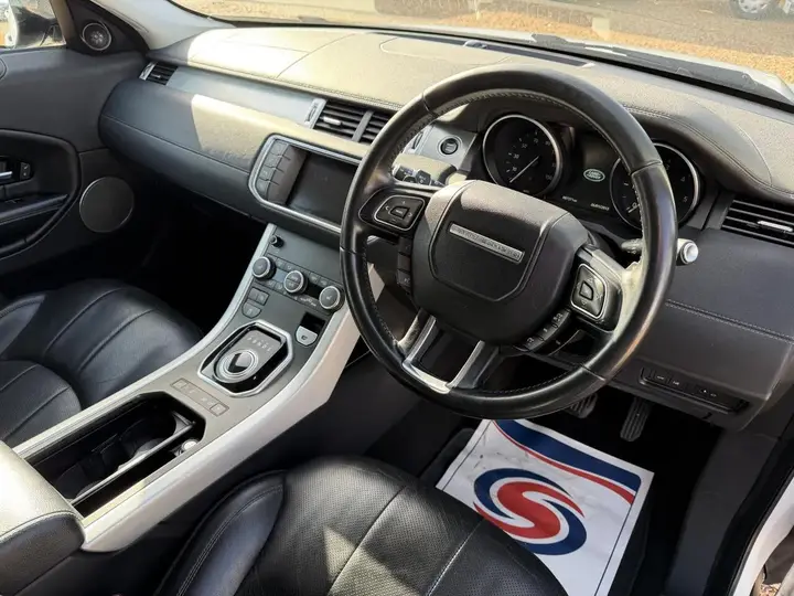 Land Rover Range Rover Evoque 2016 photo 2