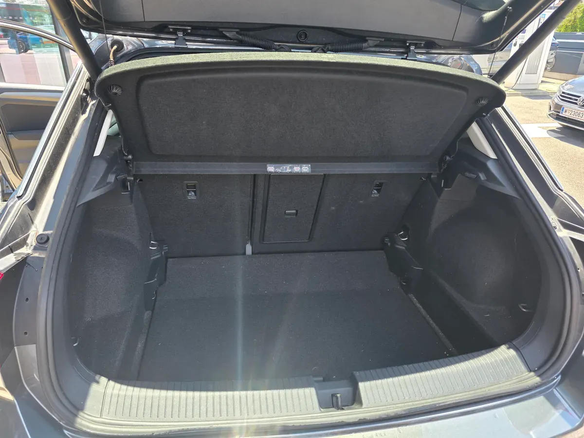 Volkswagen T-Roc 2021 photo 3