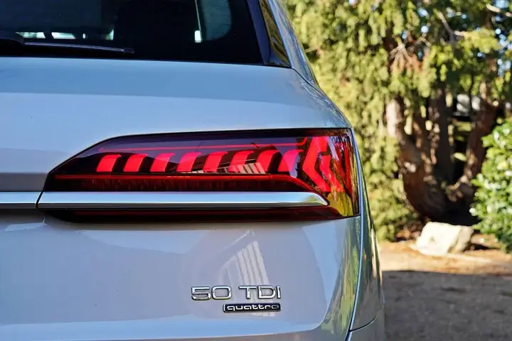 Audi Q7 2020 photo 5