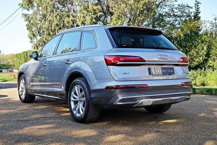 Audi Q7 2020 photo 3