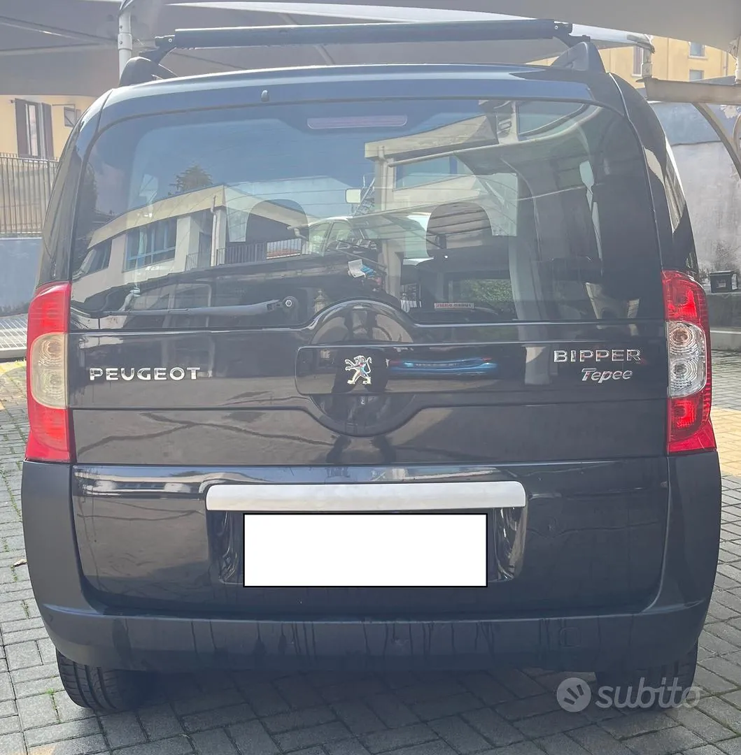 Peugeot Bipper 2011 photo 2