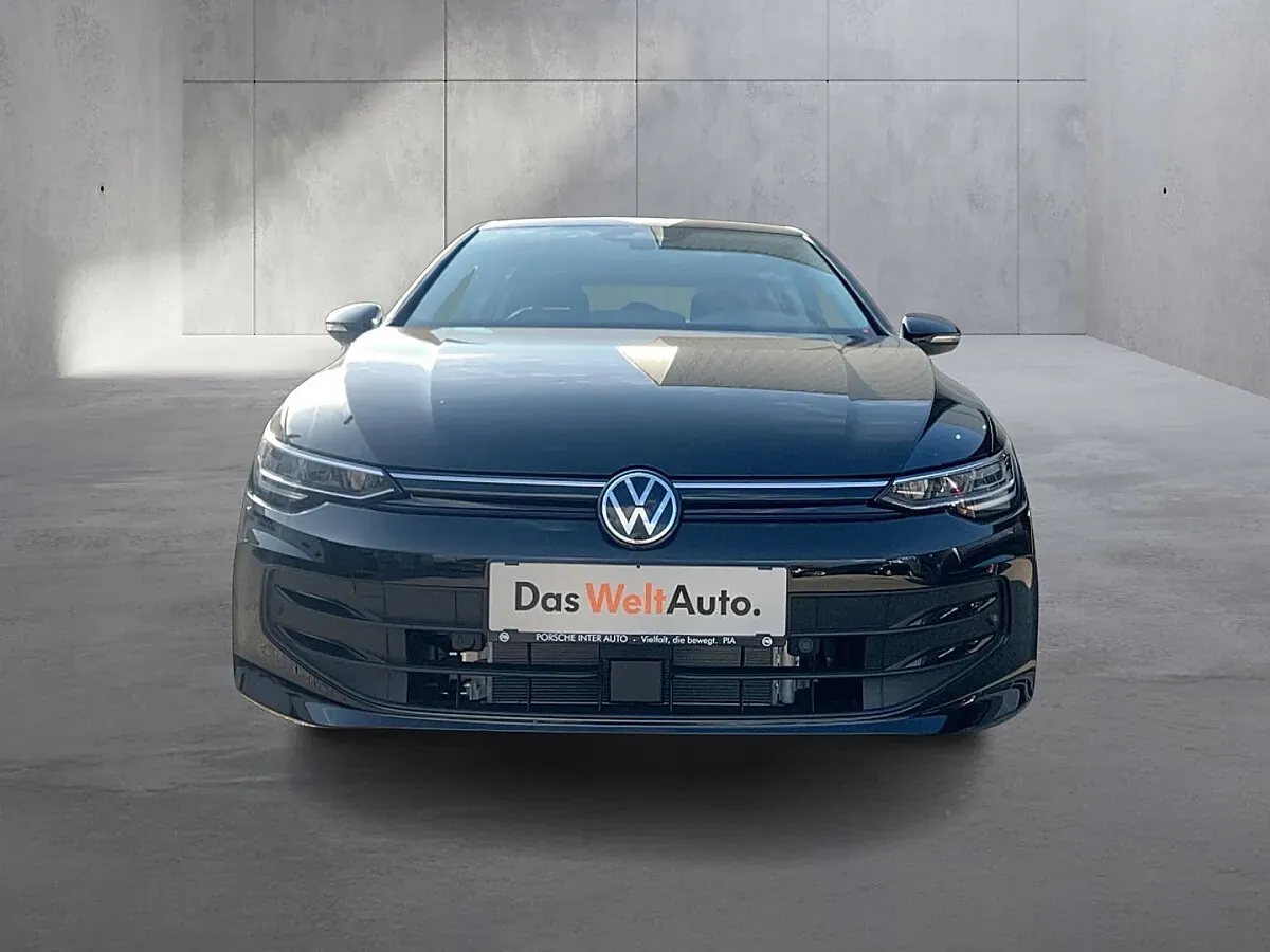 Volkswagen Golf 2026 photo 2