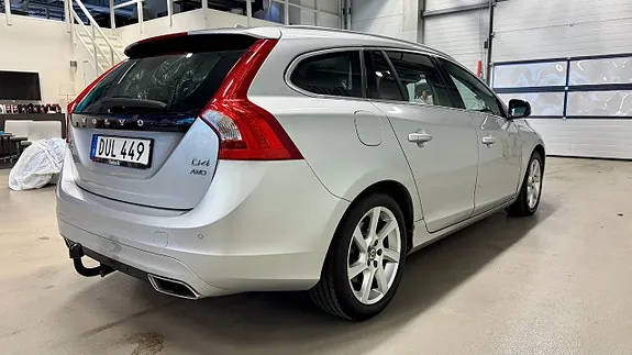 Volvo V60 2015 photo 3