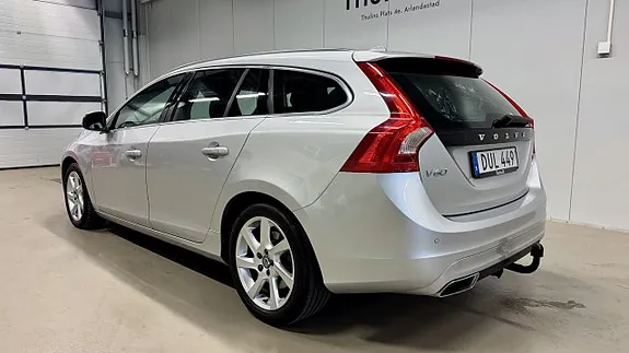 Volvo V60 2015 photo 4