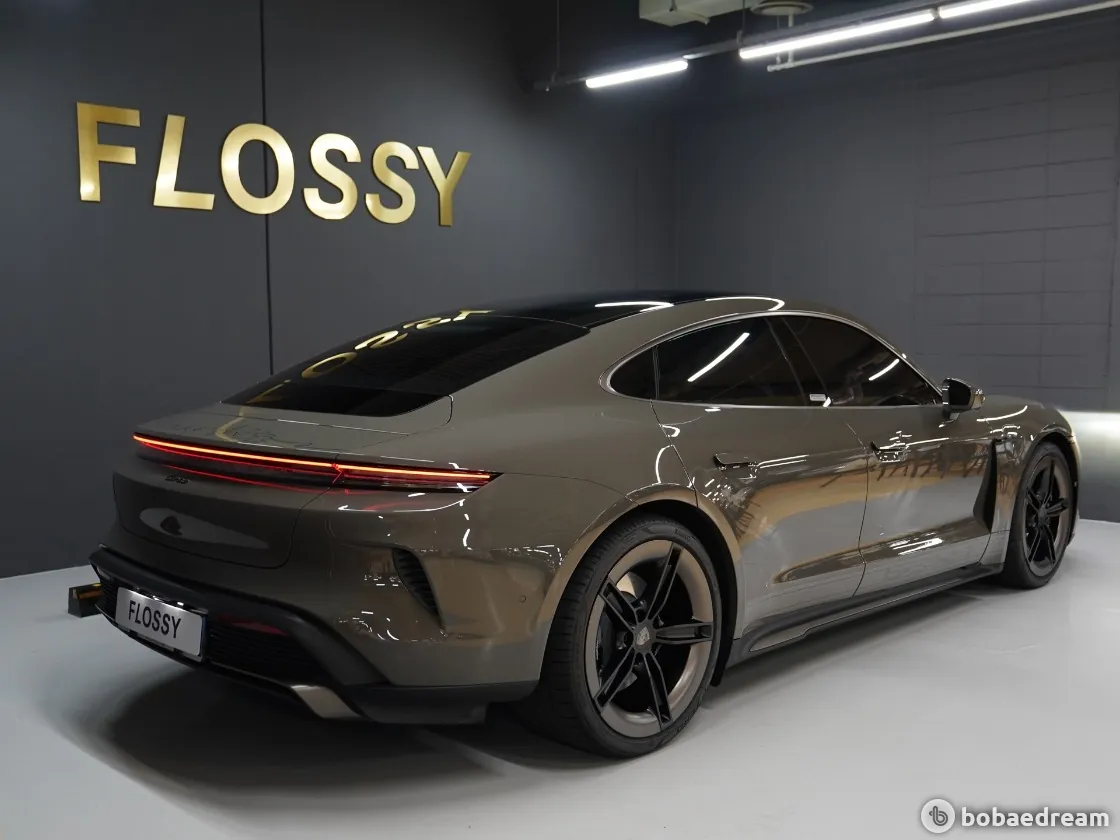 Porsche Taycan 2025 photo 3