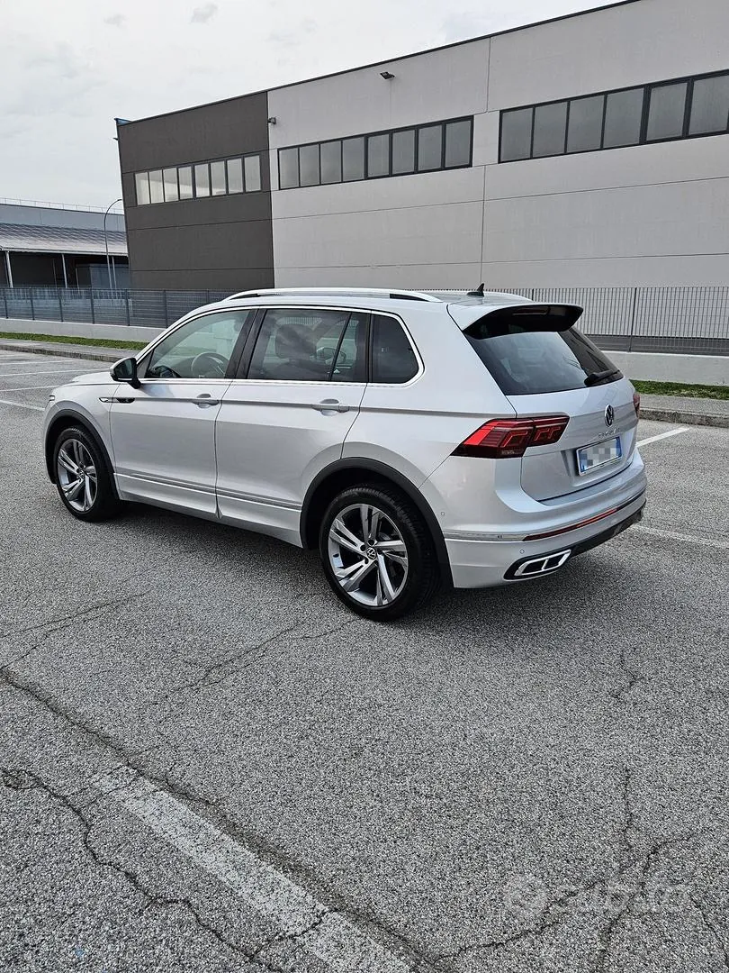 Volkswagen Tiguan 2021 photo 2