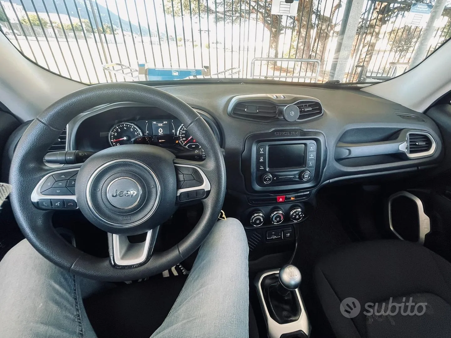 Jeep Renegade 2017 photo 4