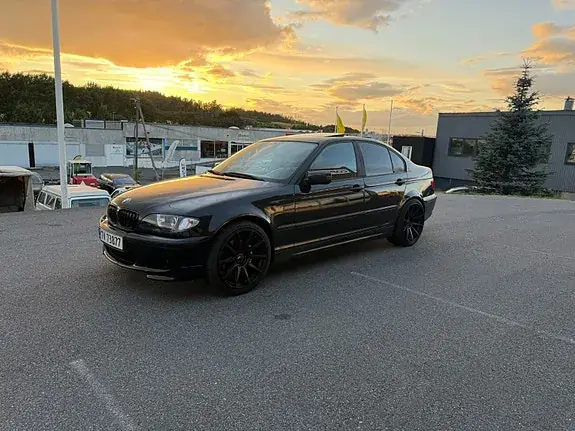 BMW 320D 2004 photo 4