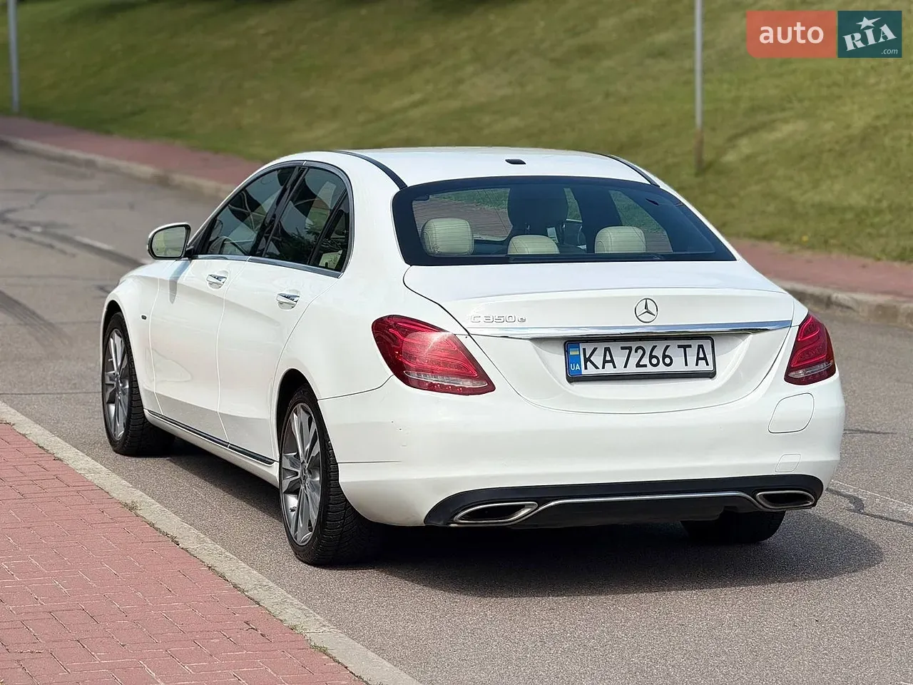 Mercedes-Benz C-Class 2017 photo 4
