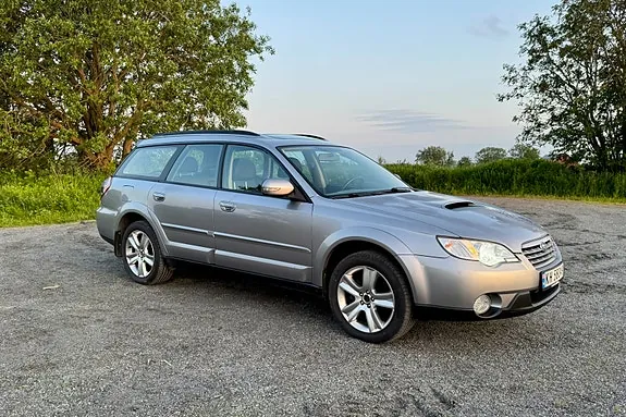Subaru Outback 2008 photo 3
