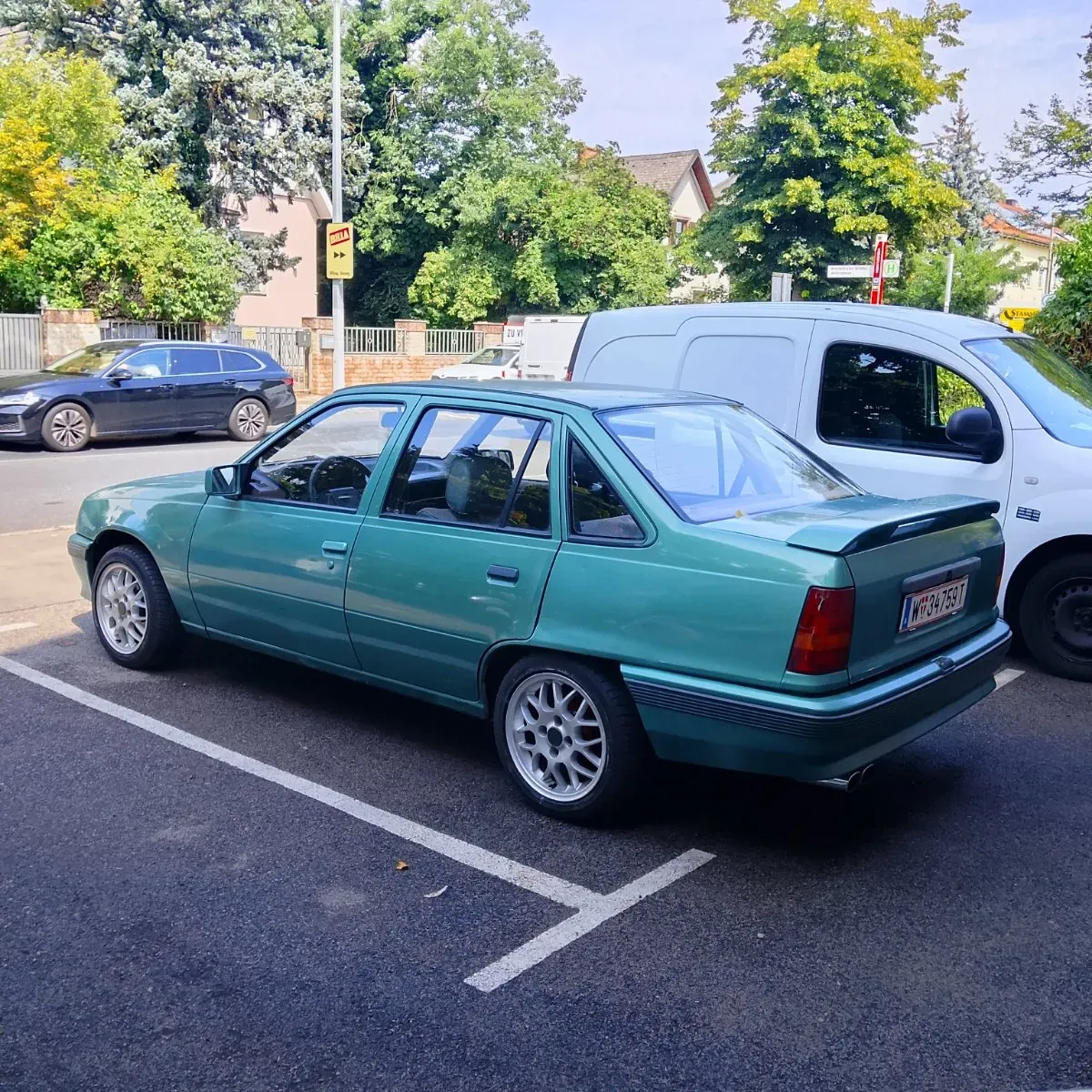 Opel Kadett 1987 photo 2