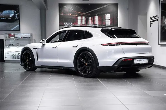 Porsche Taycan Cross Turismo 2023 photo 5