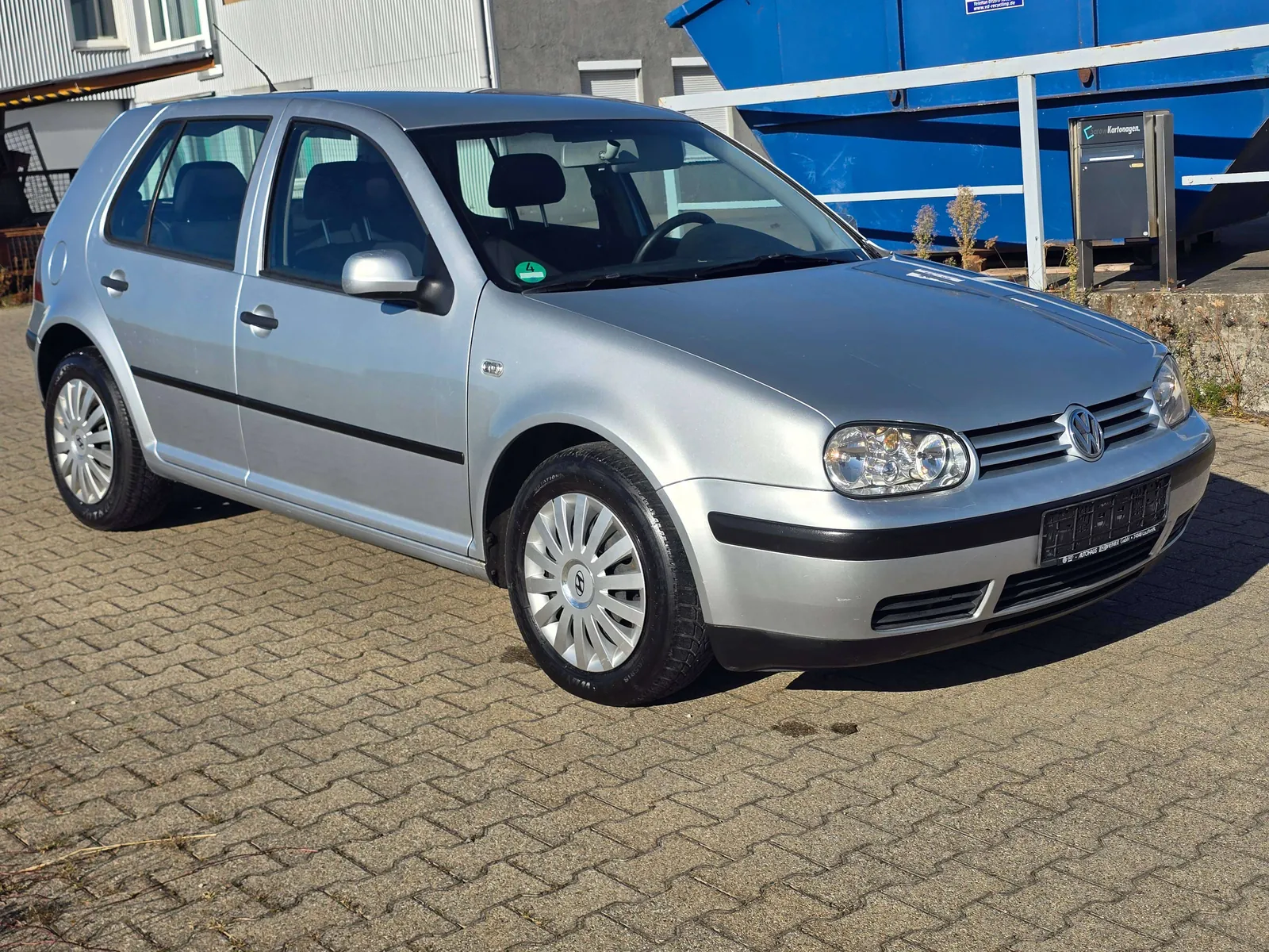 Volkswagen Golf 2002 photo 3