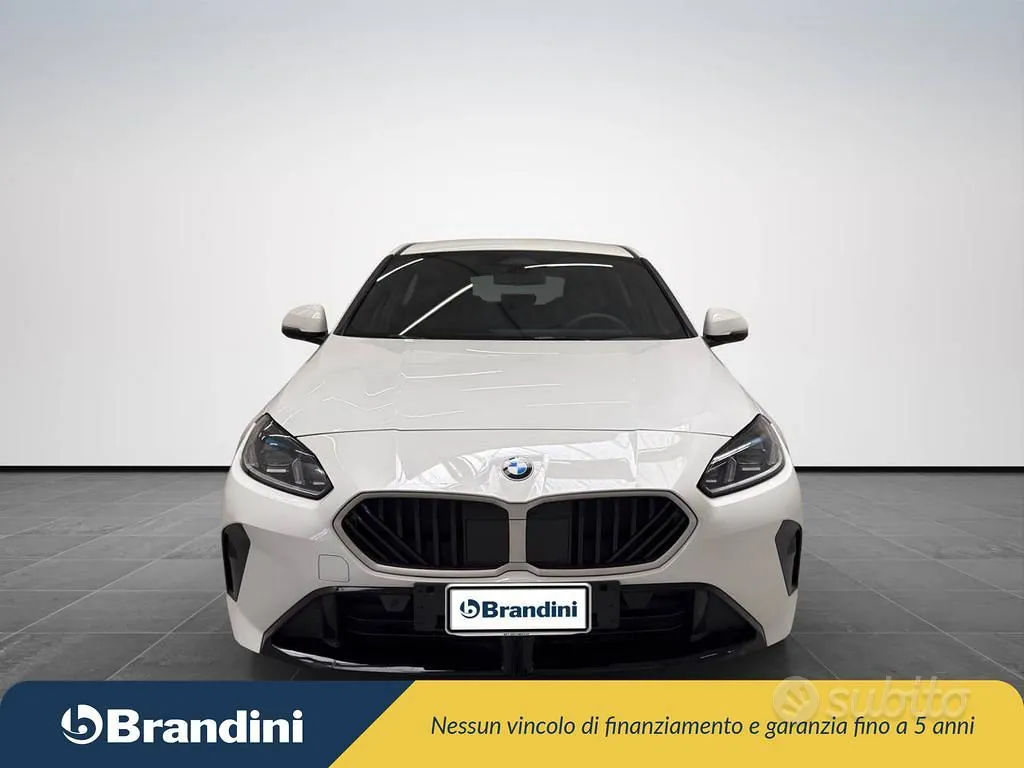 BMW 1 Series 2026 photo 3