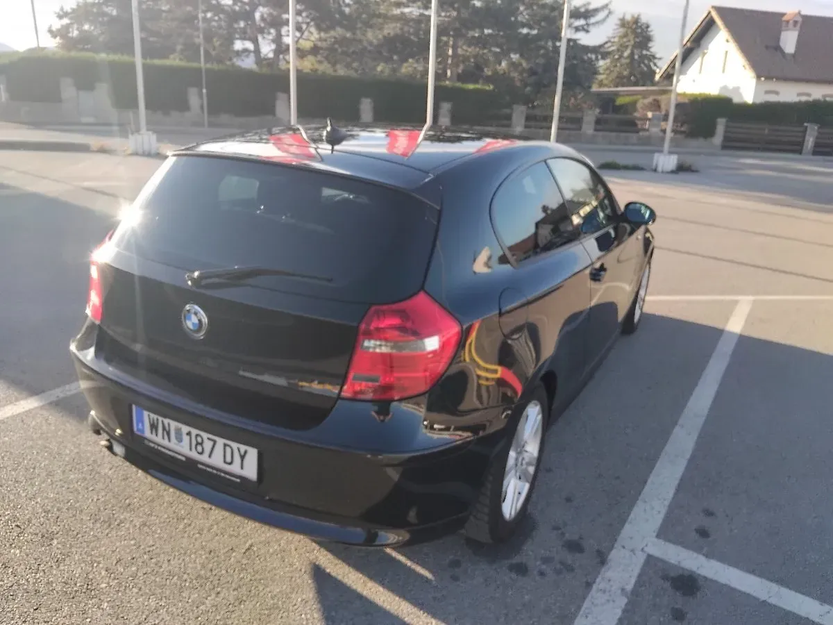 BMW 1 Series 2009 photo 3