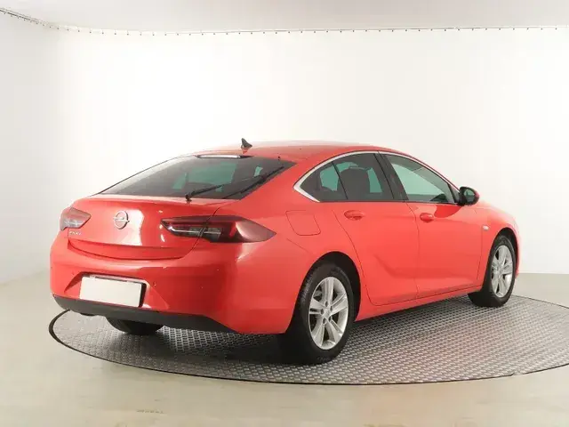 Opel Insignia 2019 photo 4