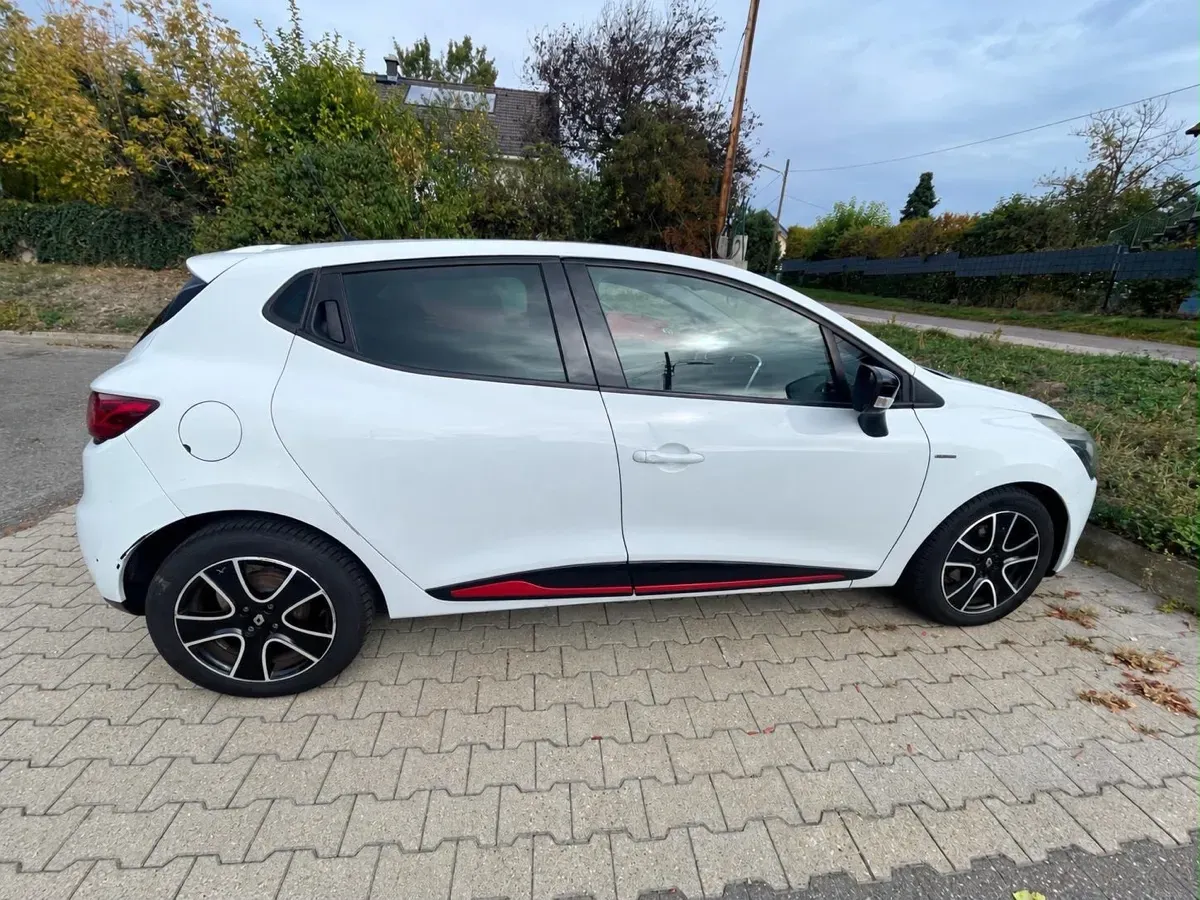 Renault Clio 2015 photo 3