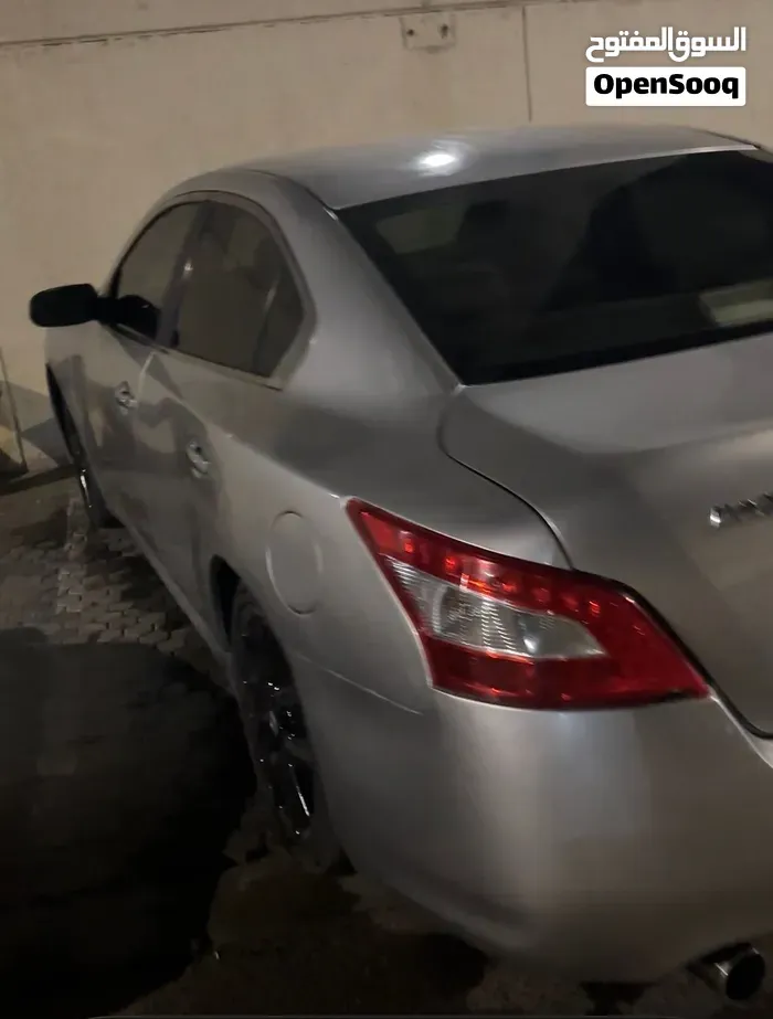 Nissan Maxima 2010 photo 2
