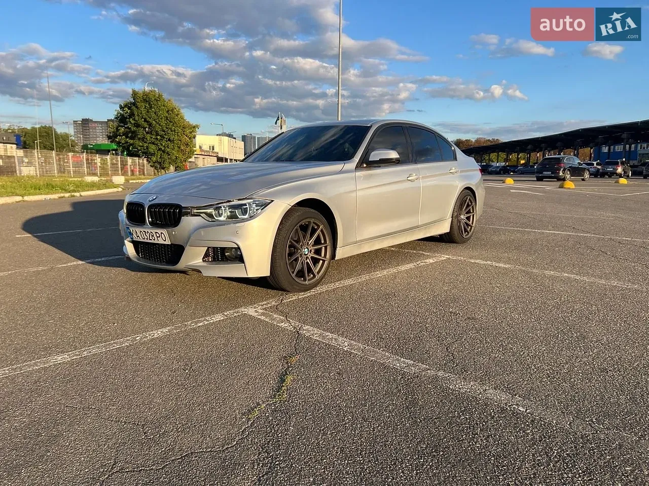 BMW 3 Series 2013 photo 2