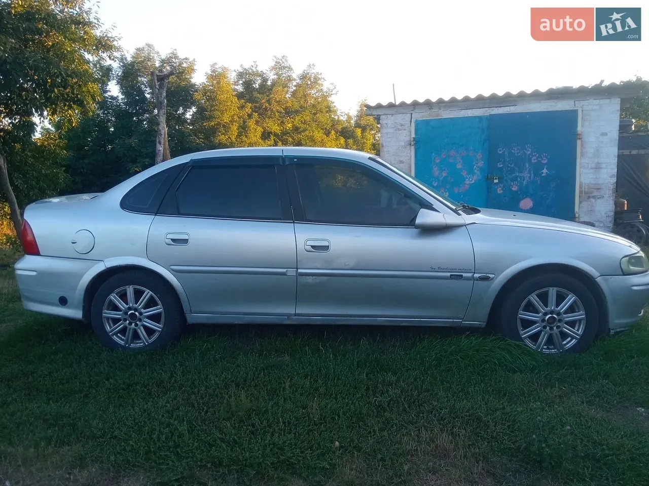 Opel Vectra 1998 photo 3