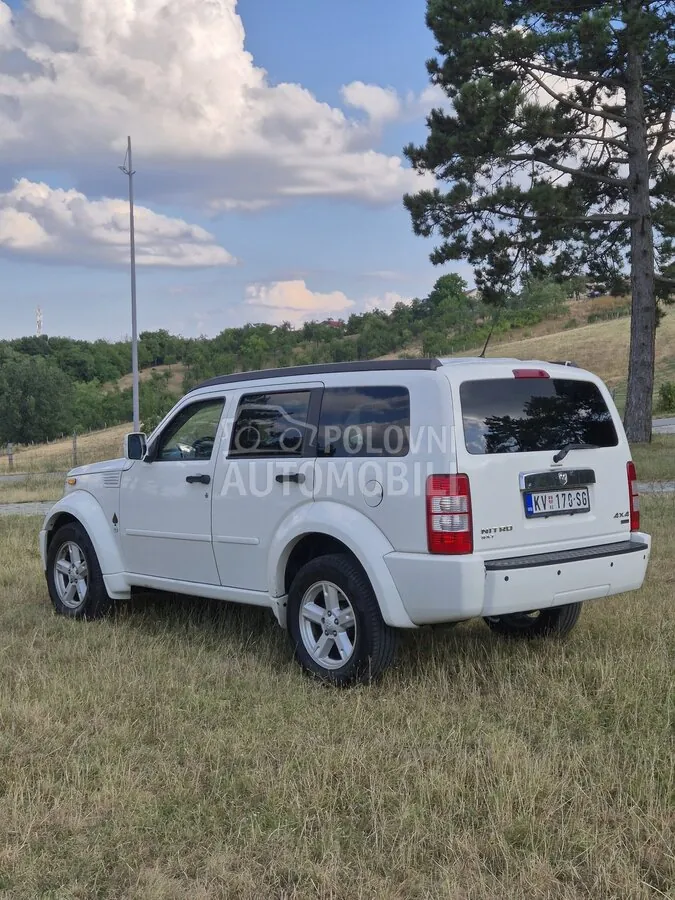 Dodge Nitro 2008 photo 3