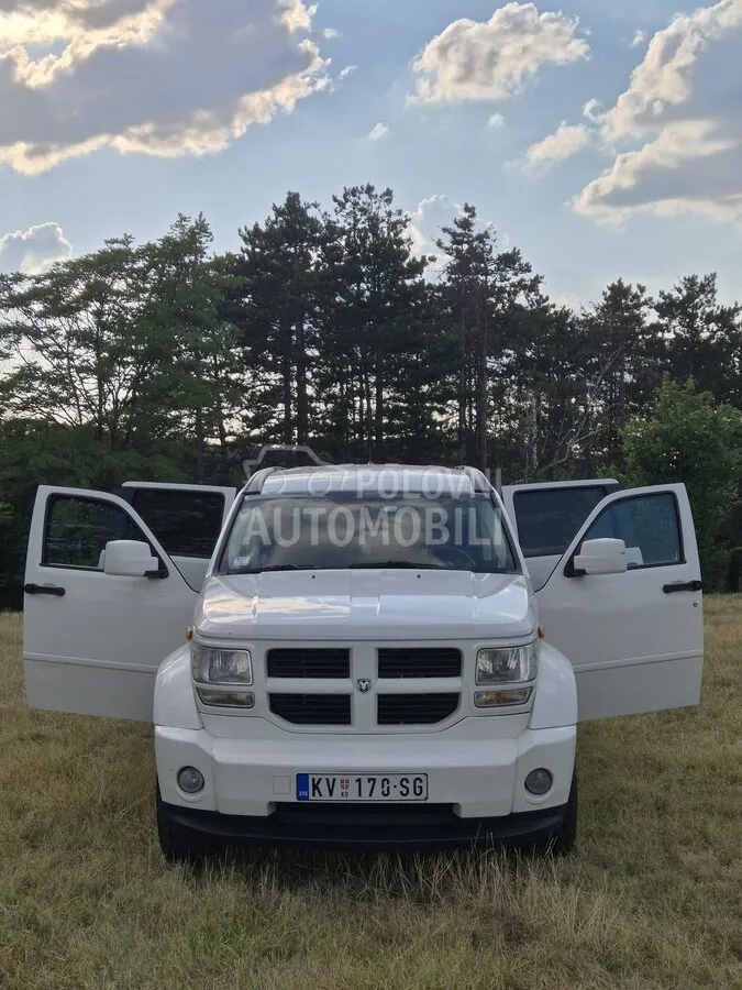 Dodge Nitro 2008 photo 4