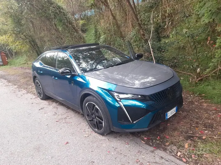 Peugeot 408 2023 photo 2