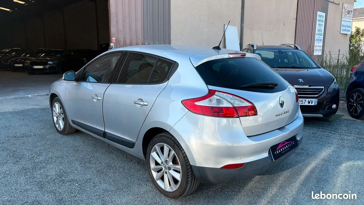 Renault Megane 2010 photo 4
