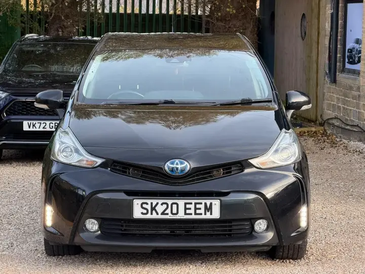 Toyota Prius 2020 photo 2