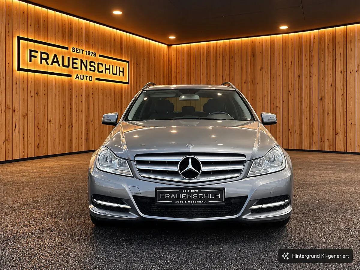 Mercedes-Benz C-Class 2013 photo 3