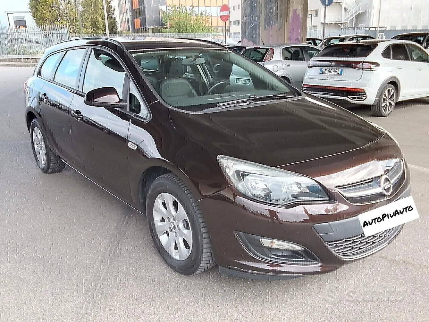 Opel Astra 2015 photo 2