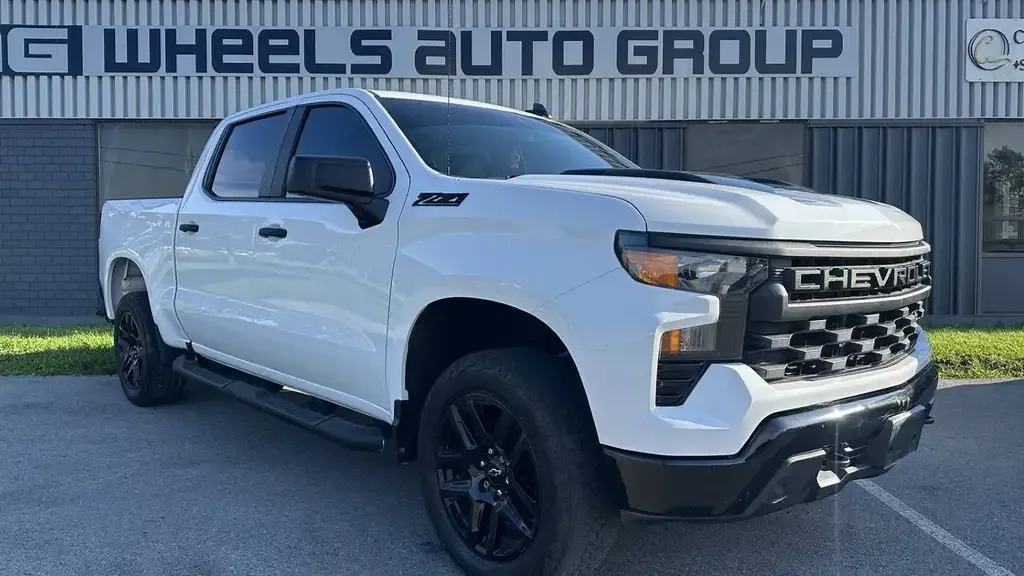 Chevrolet Silverado 1500 2022 photo 3