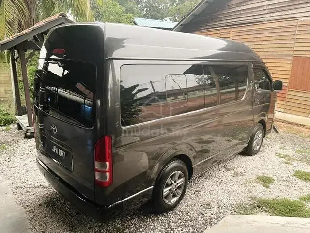 Toyota Hiace