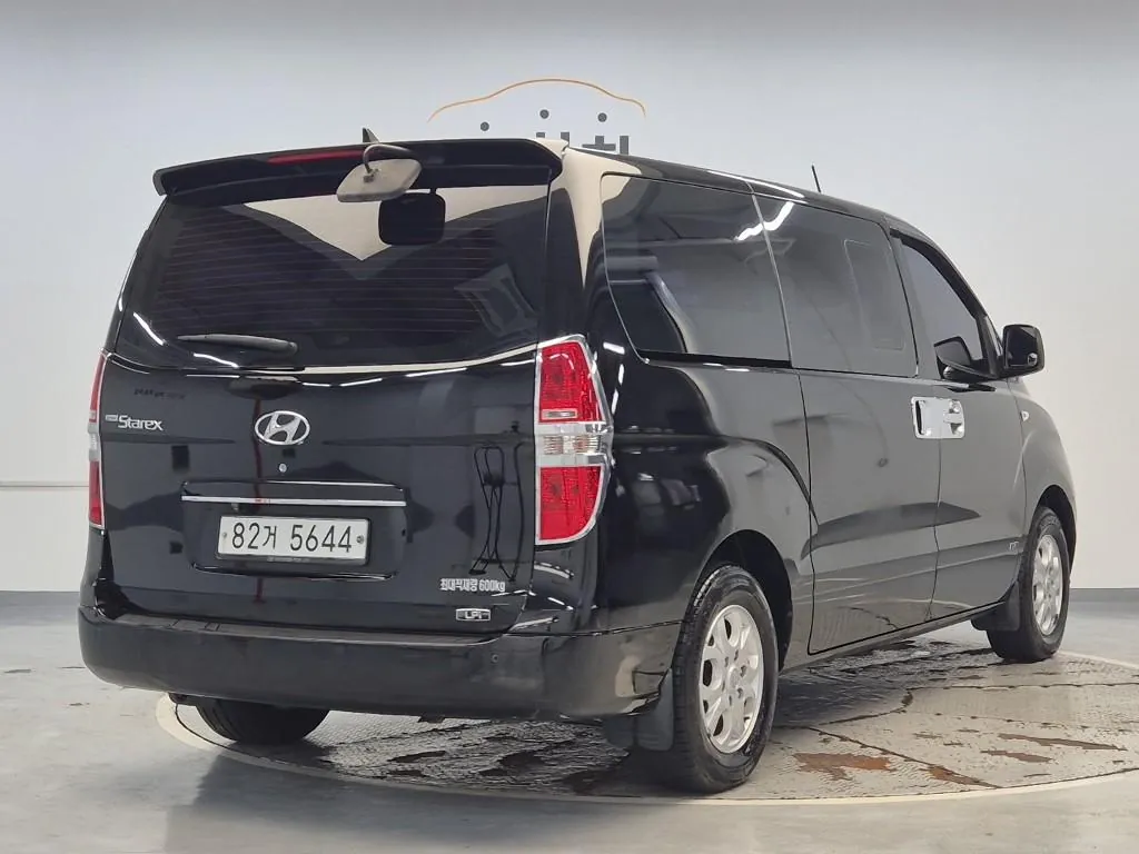 Hyundai Grand Starex 2015 photo 3