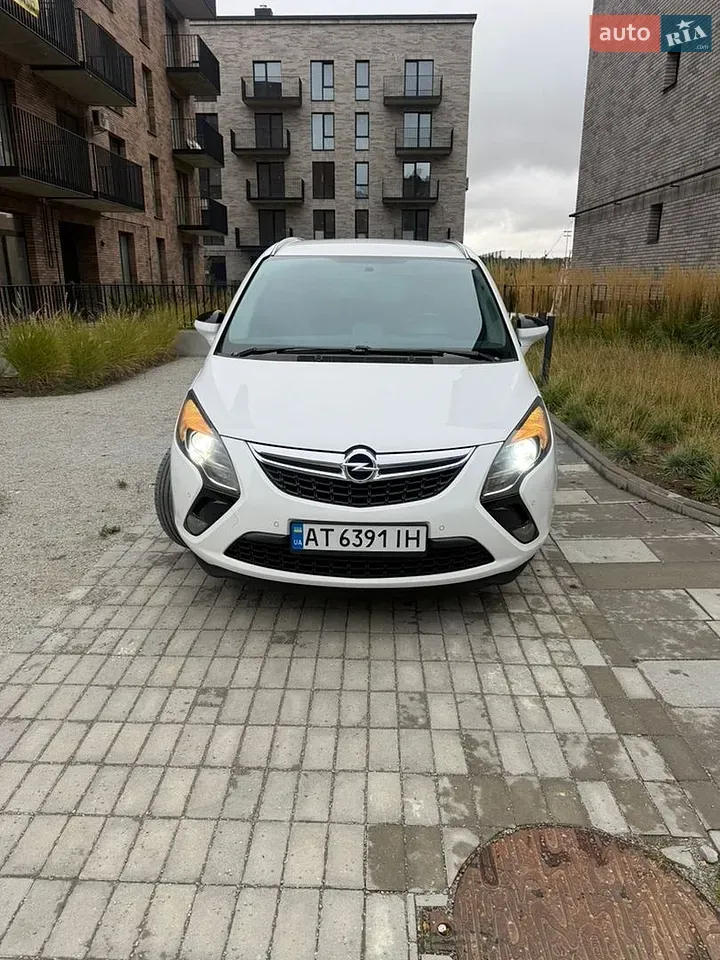 Opel Zafira Tourer