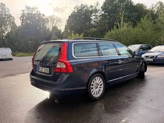Volvo V70 2013 photo 3
