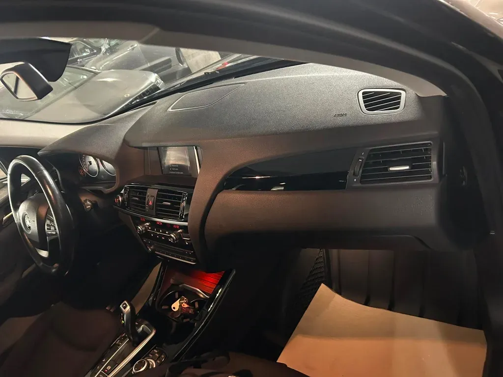 BMW X3 2015 photo 2