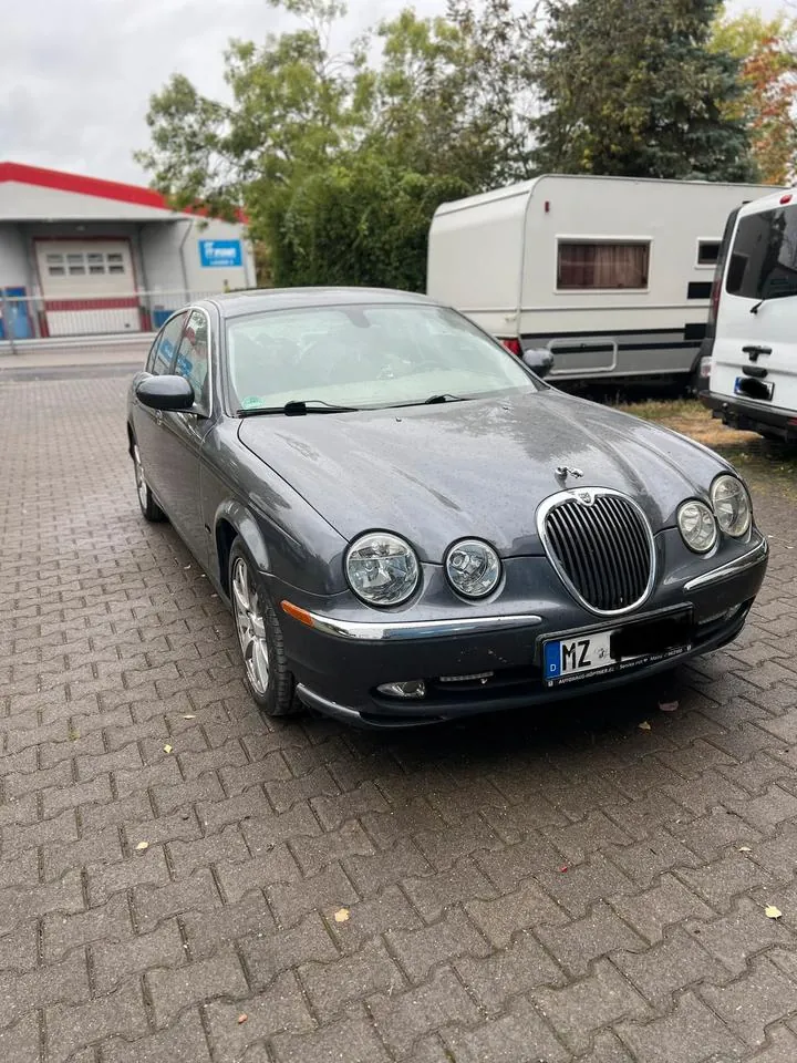 Jaguar S-Type