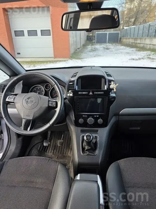 Opel Zafira 2010 photo 5
