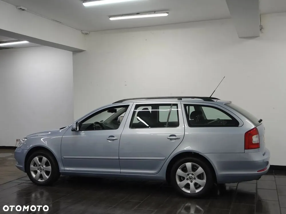 Skoda Octavia 2009 photo 5