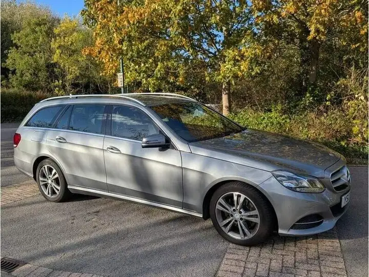 Mercedes-Benz E-Class 2013 photo 4